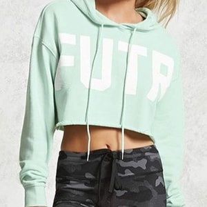 cropped top hoodie